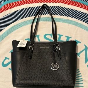 Micheal Kors Charlotte tote in black